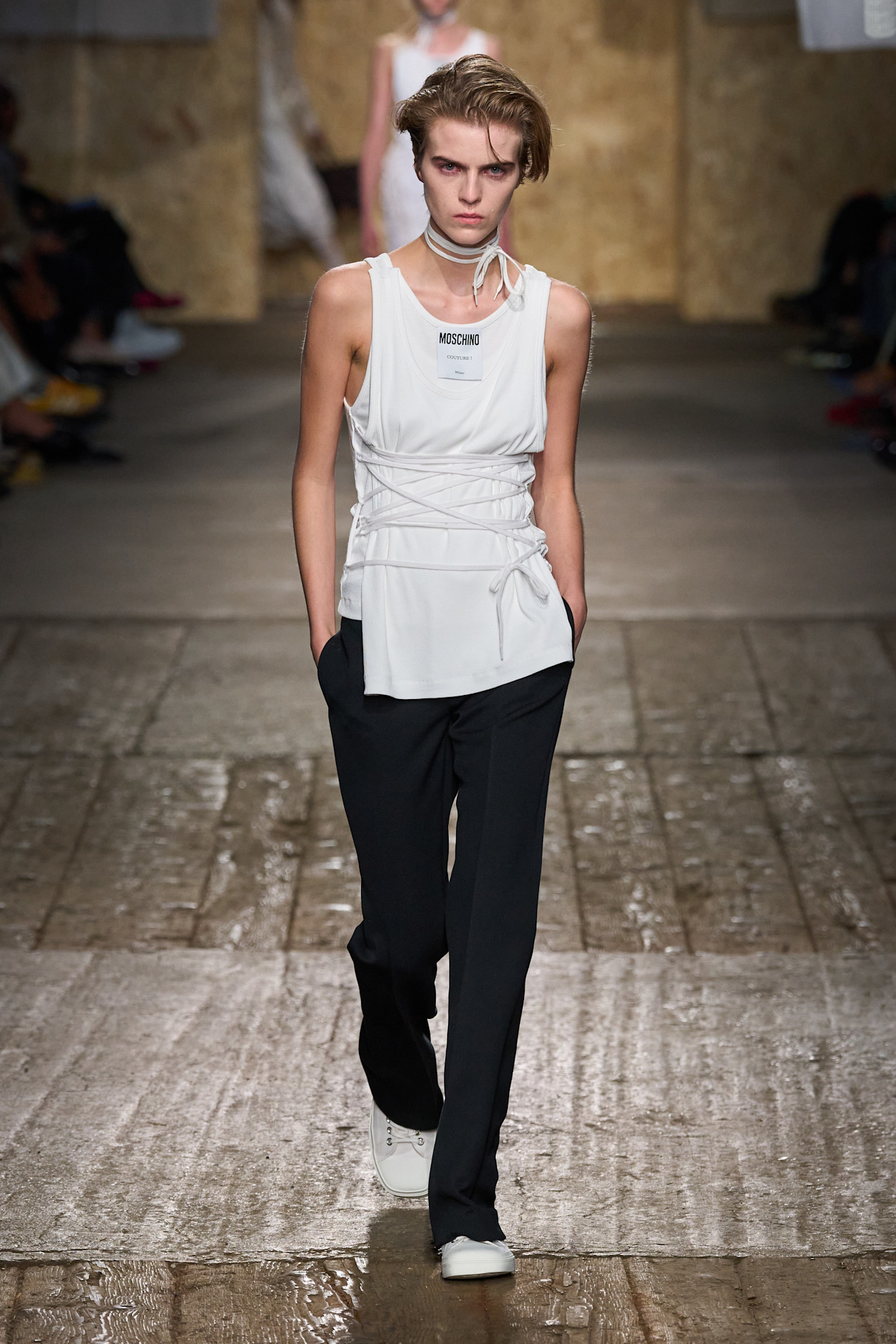 Moschino S25 034
