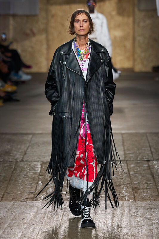 Moschino S25 013