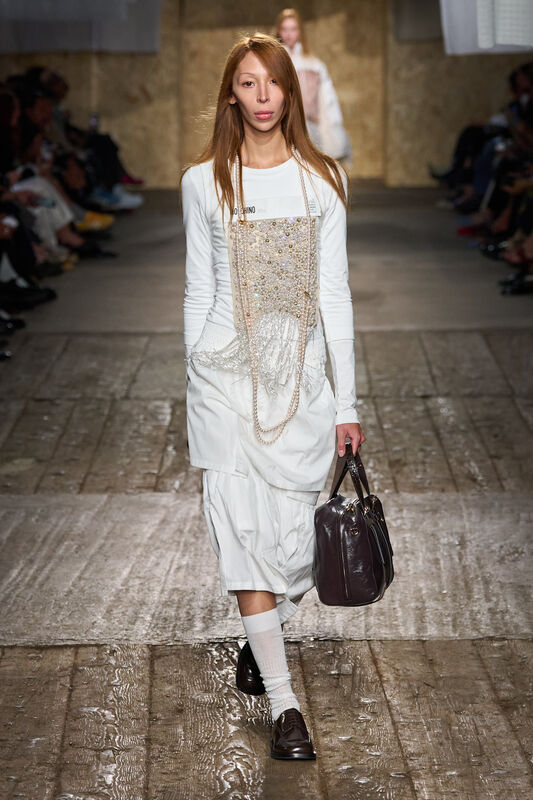 Moschino S25 036