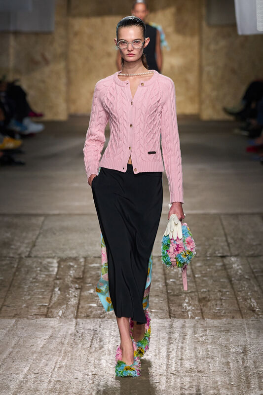 Moschino S25 042