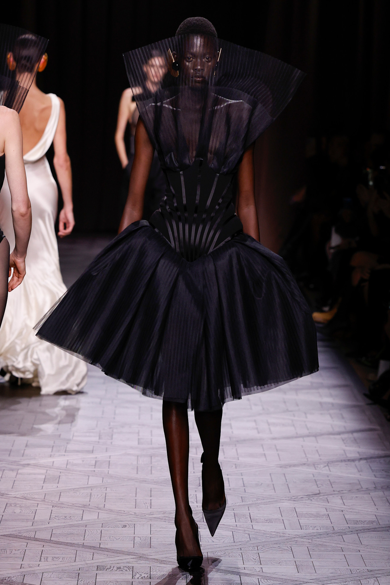 Nina Ricci PO S25 036