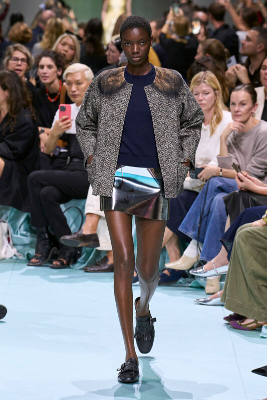 Prada S25 003