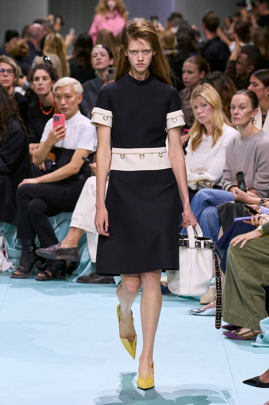 Prada S25 021