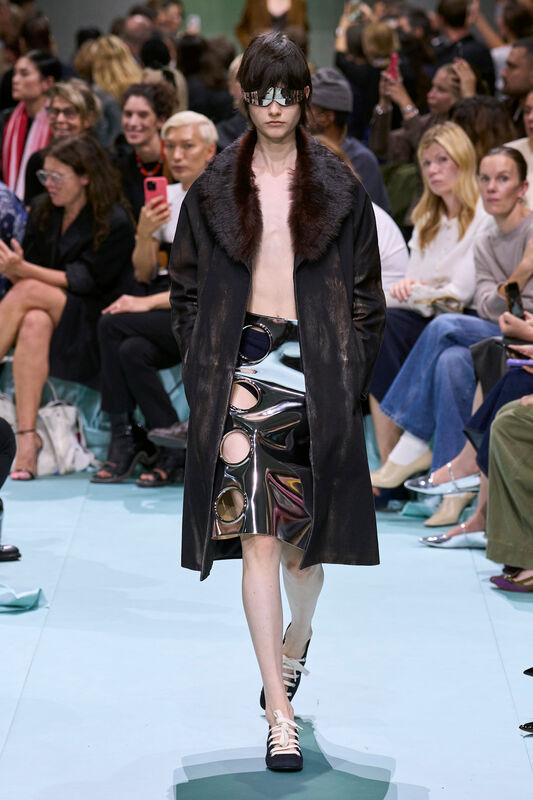 Prada S25 027
