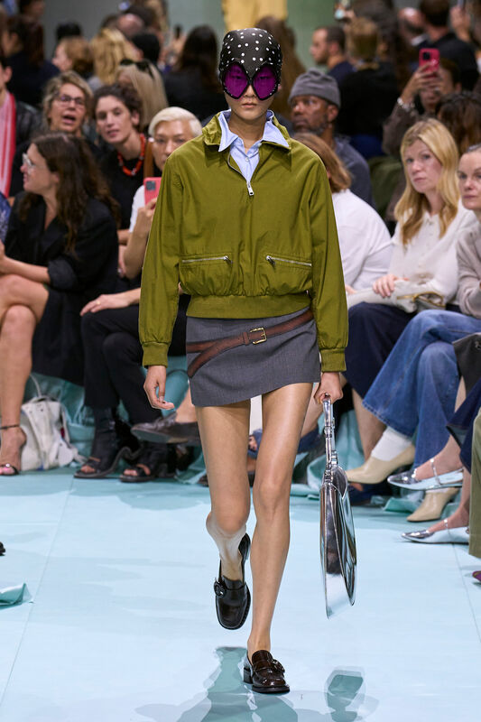 Prada S25 028