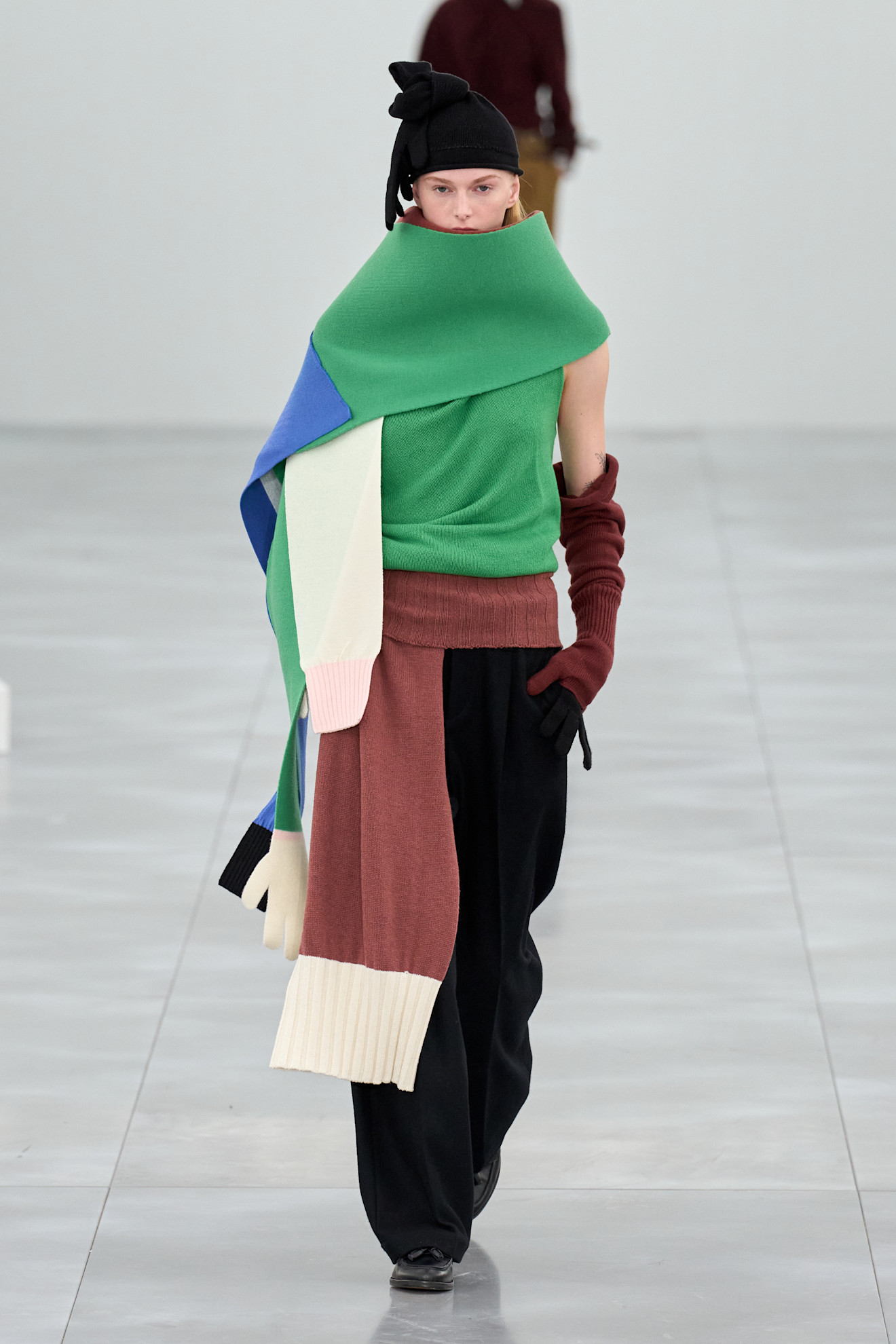 Miyake F25 027