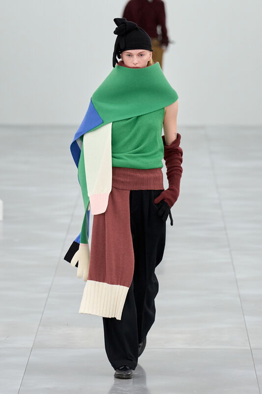 Miyake F25 027