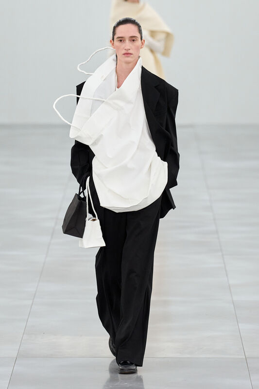 Miyake F25 032
