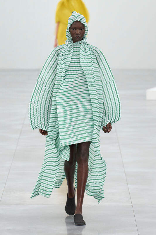 Miyake F25 042