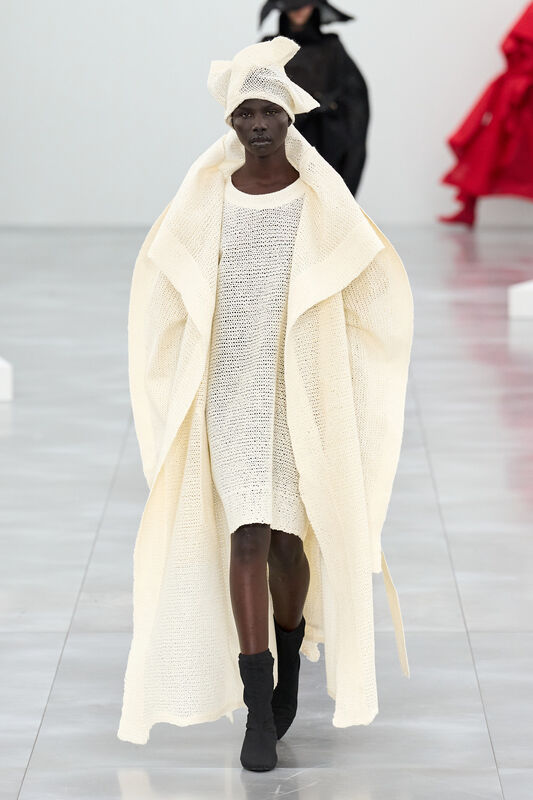 Miyake F25 047