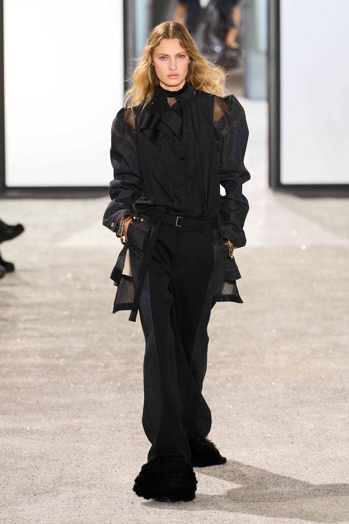 Sacai S25 013