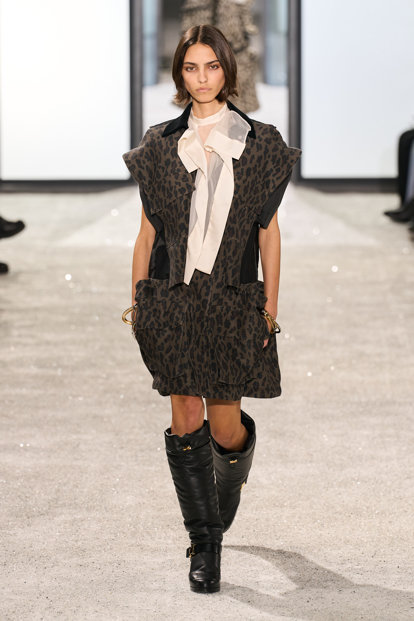 Sacai S25 023