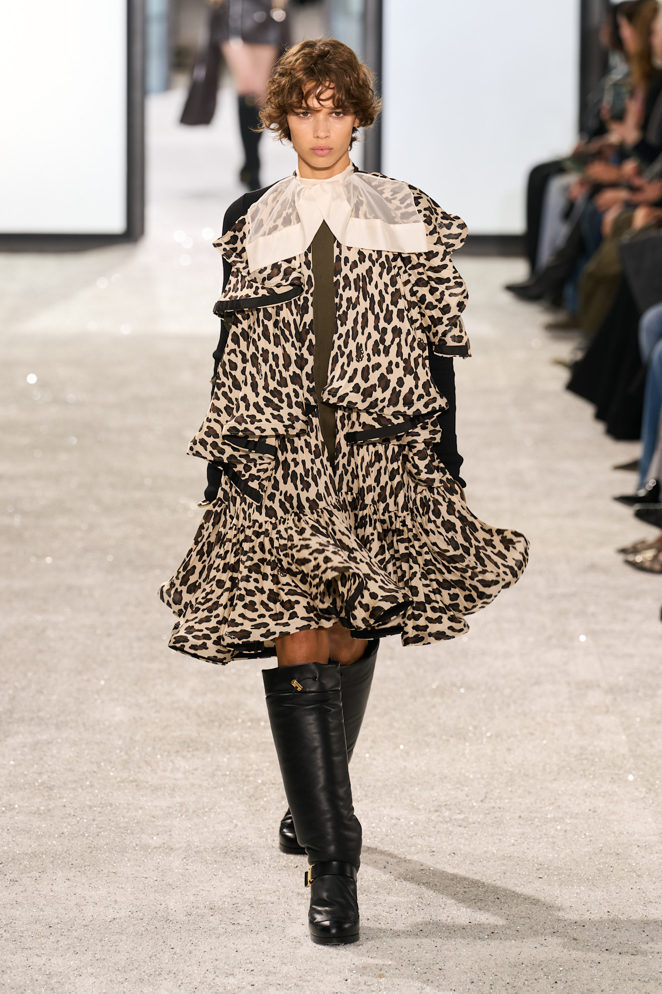 Sacai S25 024