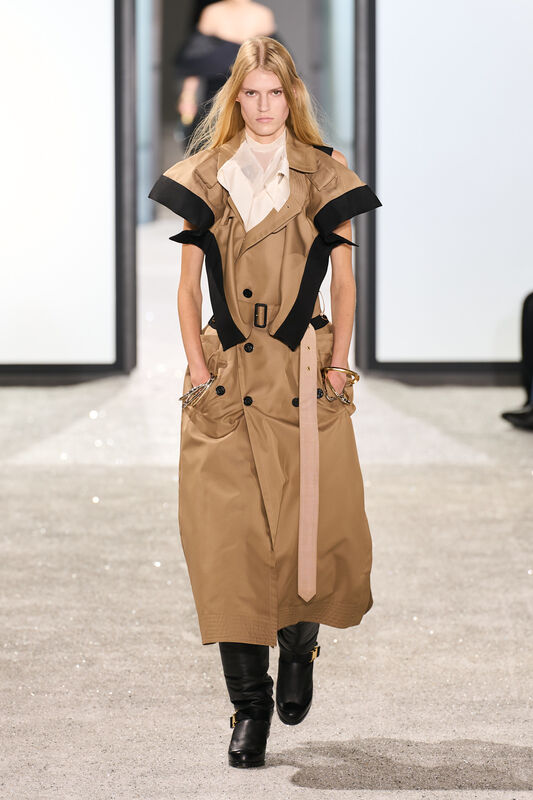 Sacai S25 004