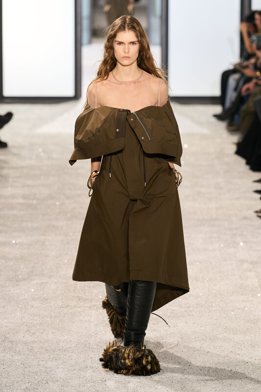 Sacai S25 017