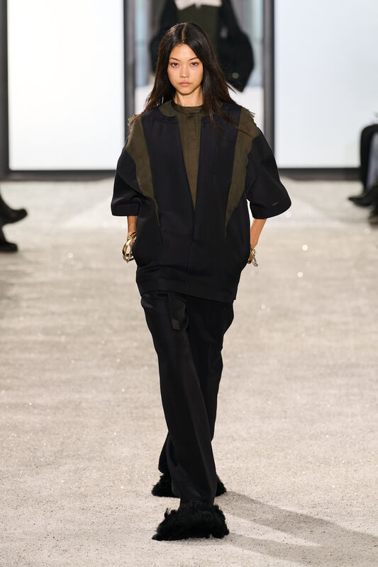 Sacai S25 020