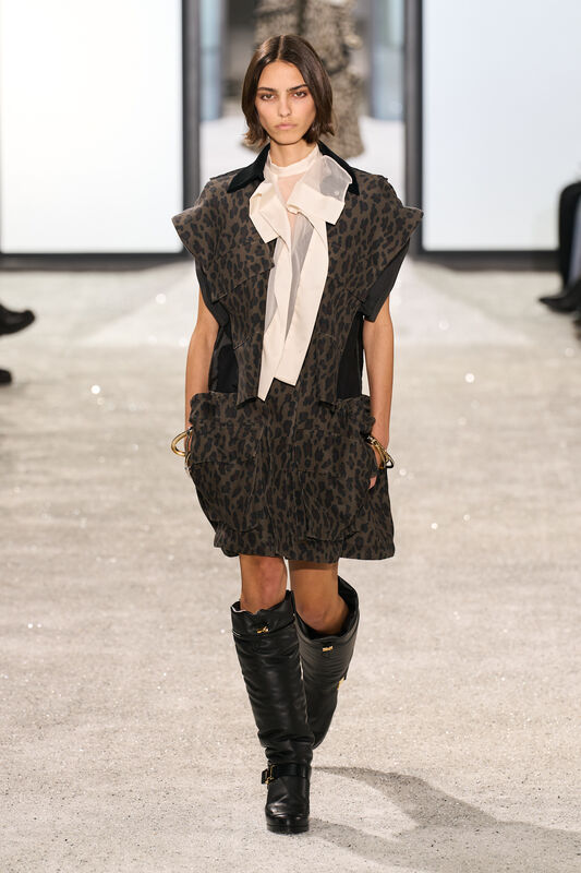 Sacai S25 023