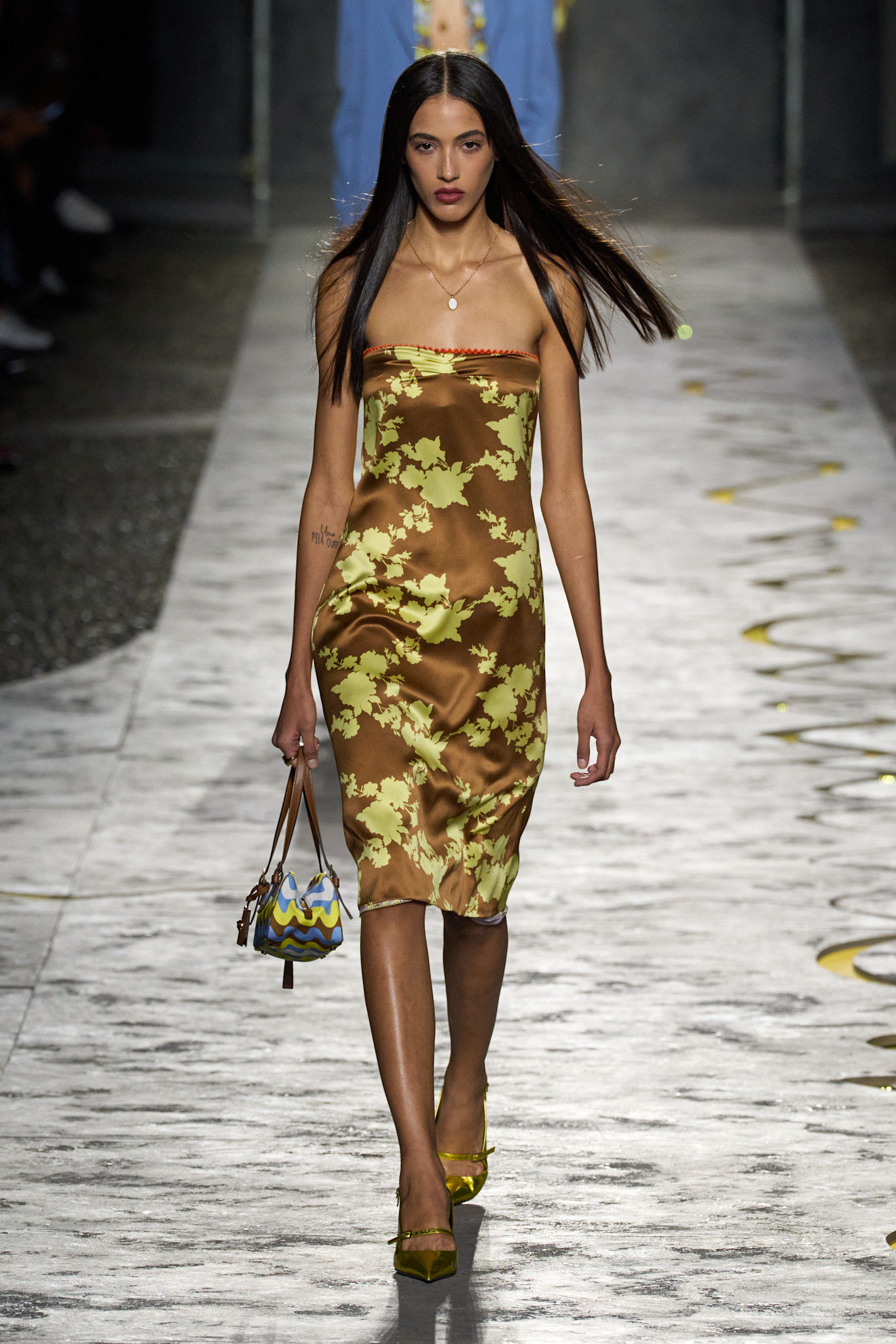 Versace S25 006