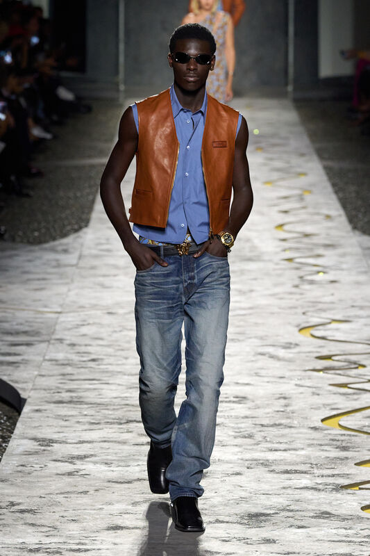 Versace S25 023
