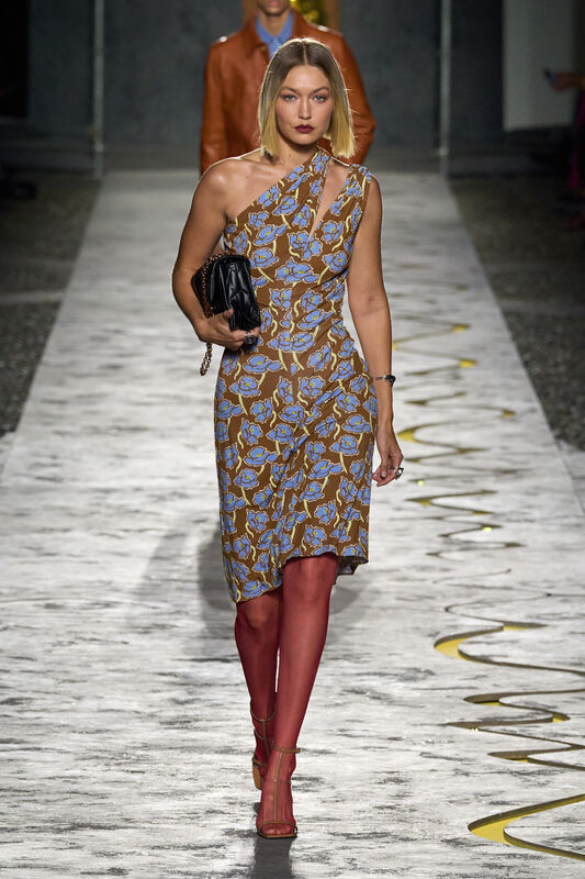 Versace S25 024
