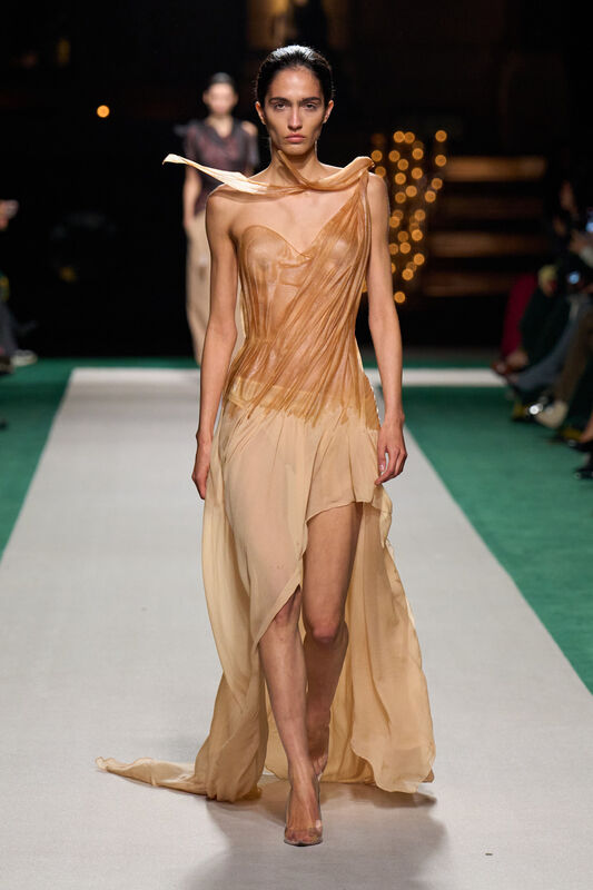 Victoria Beckham S25 002