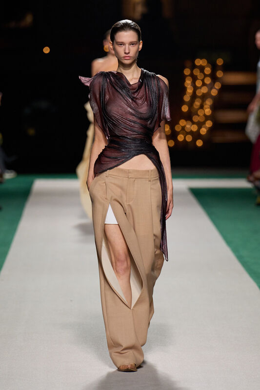 Victoria Beckham S25 003