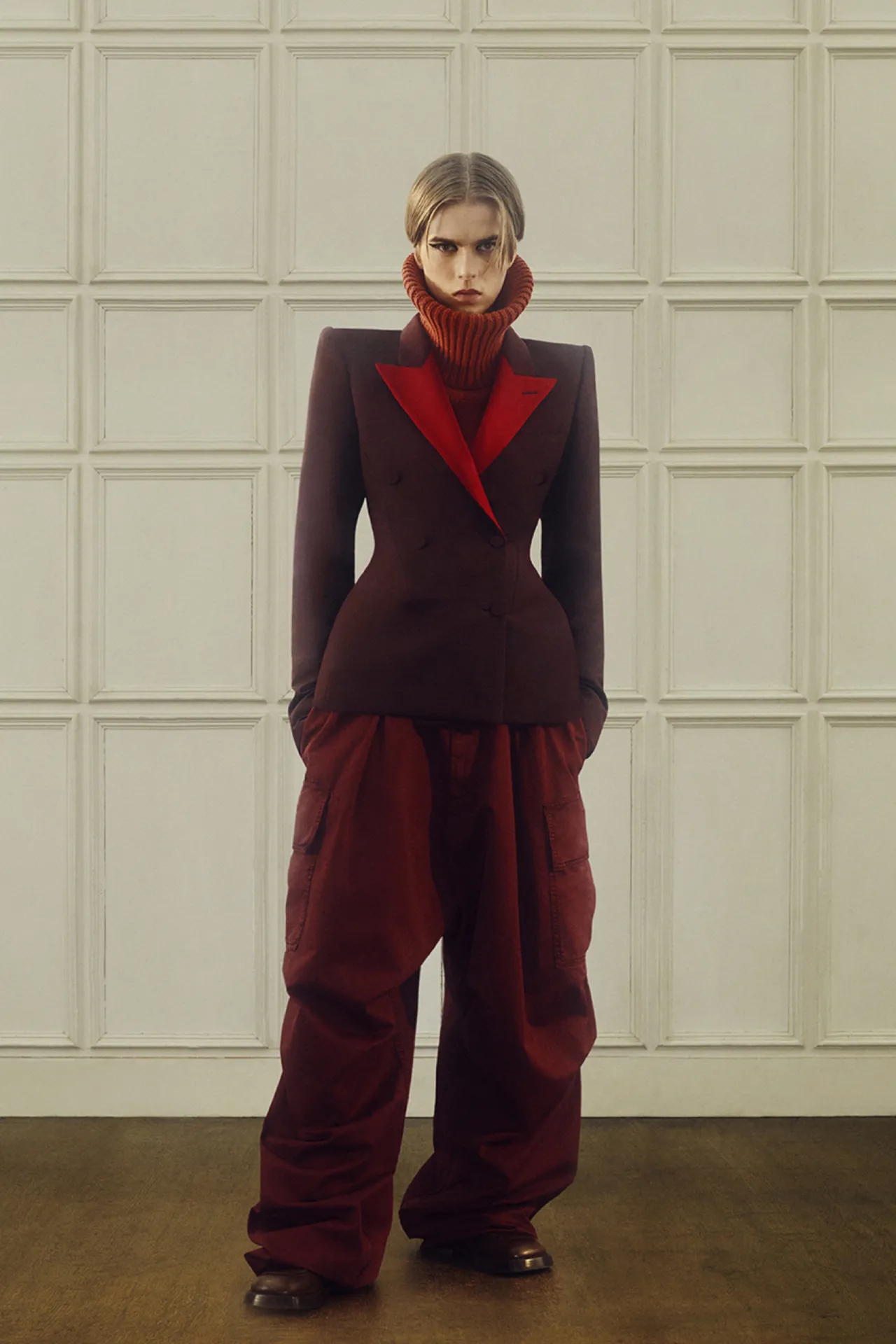 00001-alexander-mcqueen-resort-2025-credit-brand