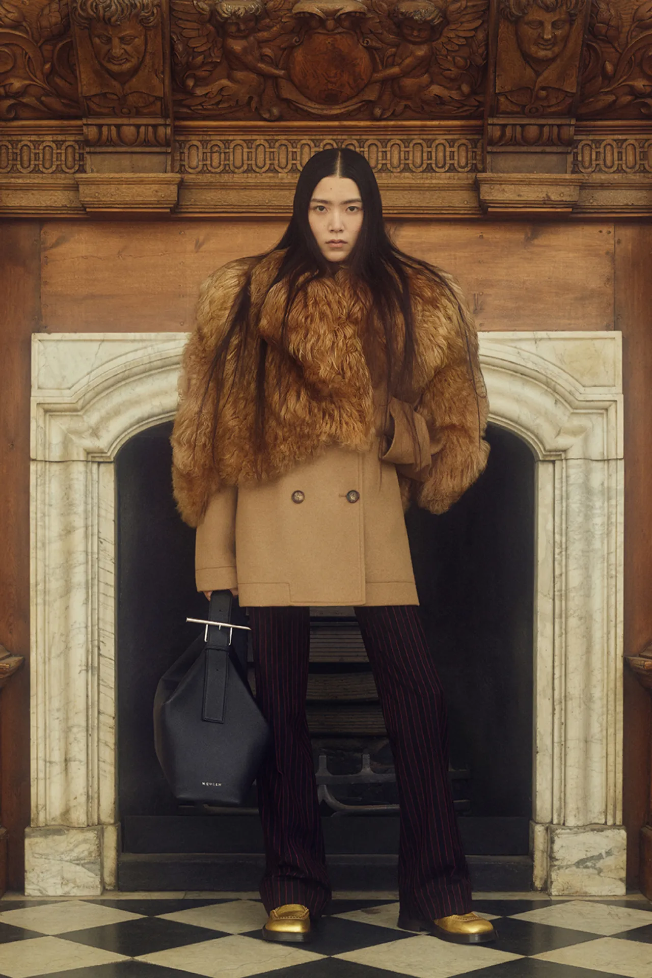 00006-alexander-mcqueen-resort-2025-credit-brand