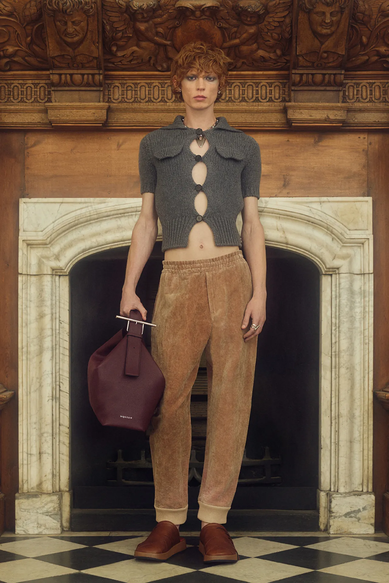 00016-alexander-mcqueen-resort-2025-credit-brand