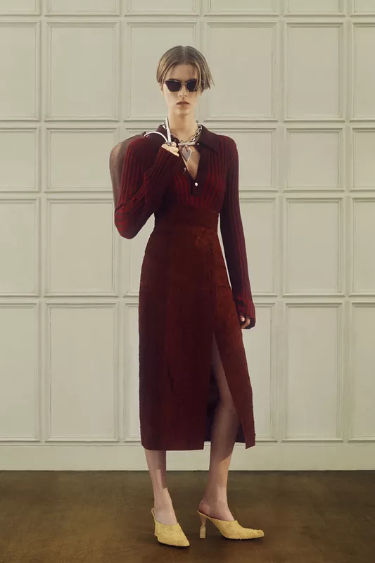 00021-alexander-mcqueen-resort-2025-credit-brand