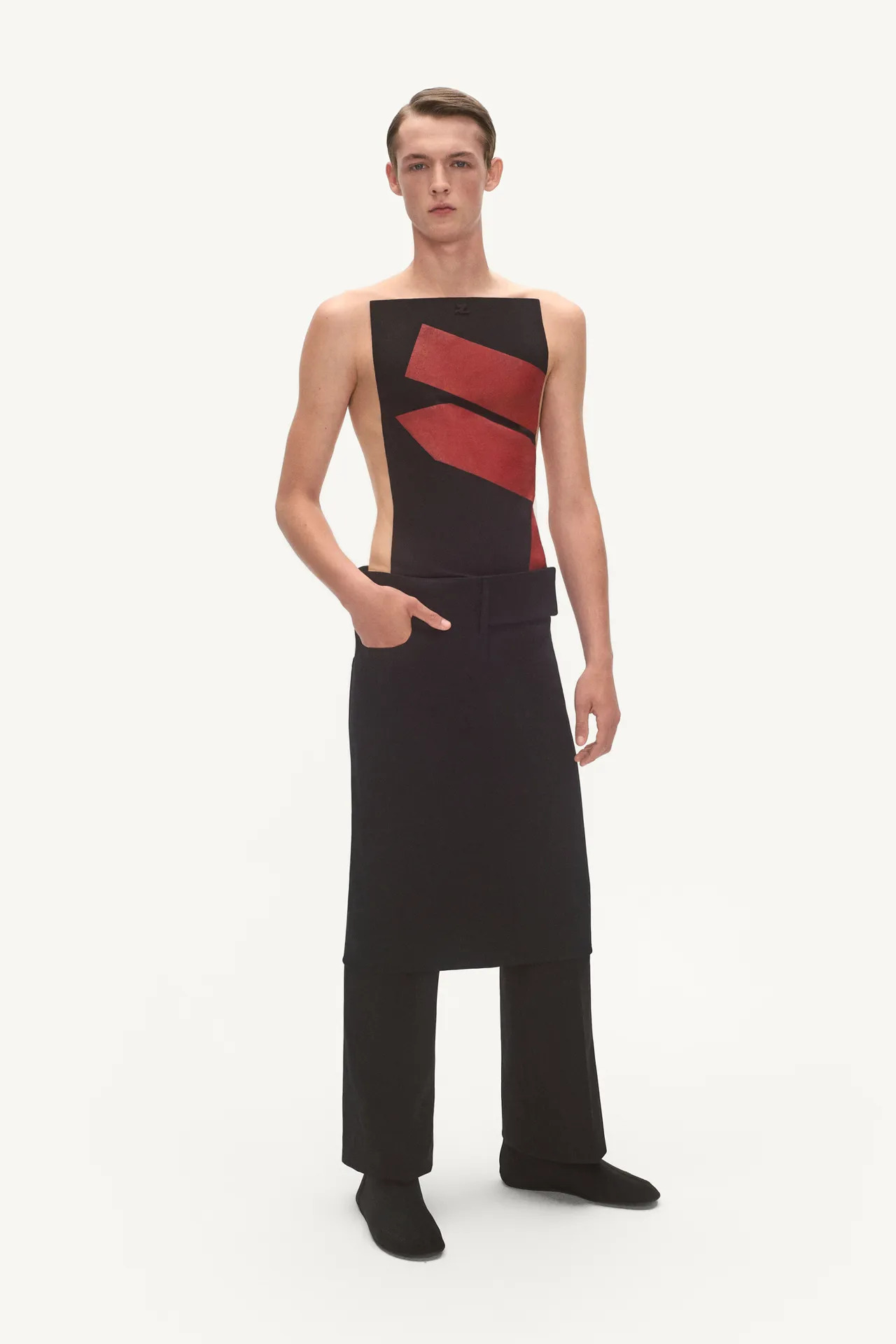 00012-courreges-resort-2025-credit-brand_12_11zon