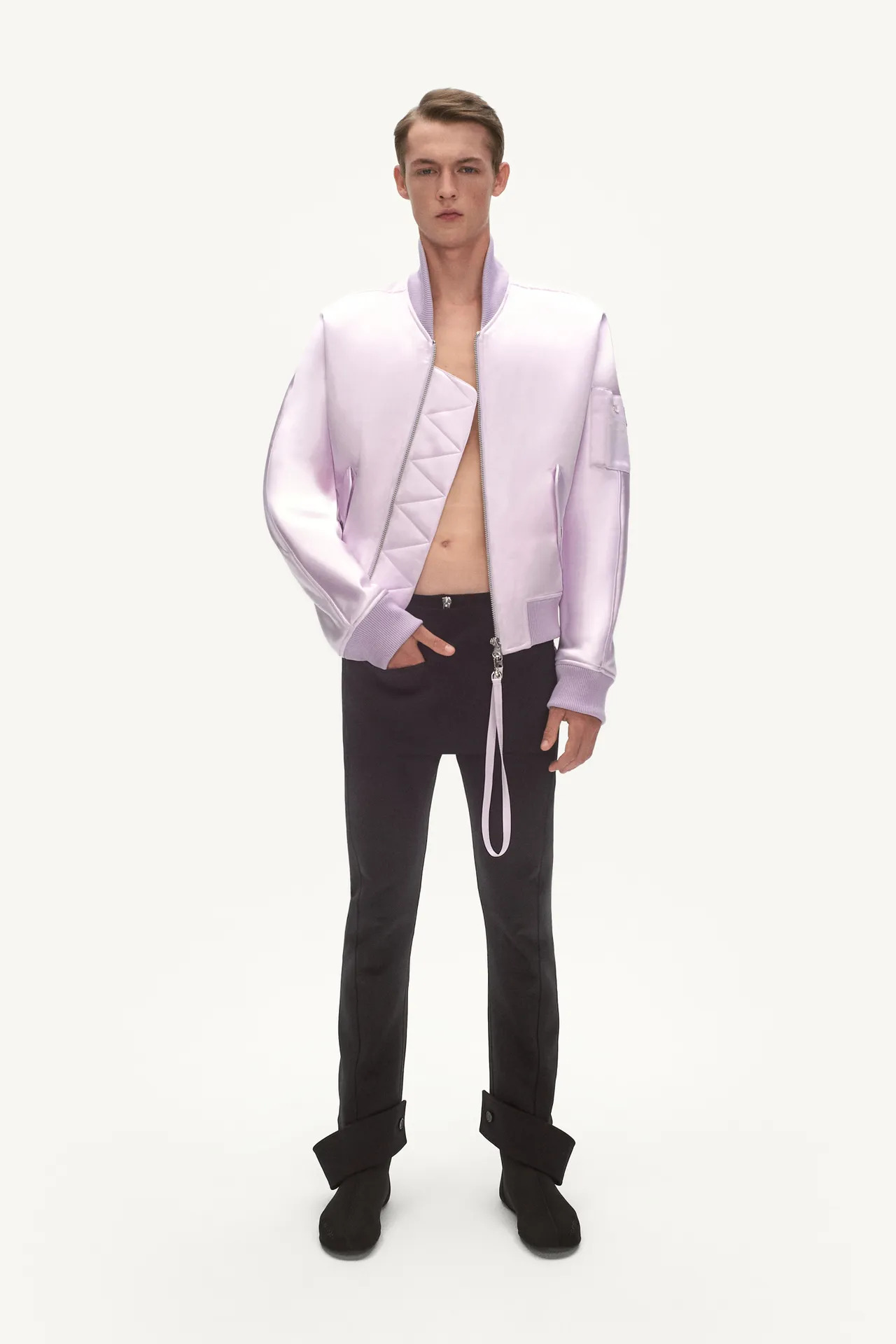 00020-courreges-resort-2025-credit-brand_20_11zon