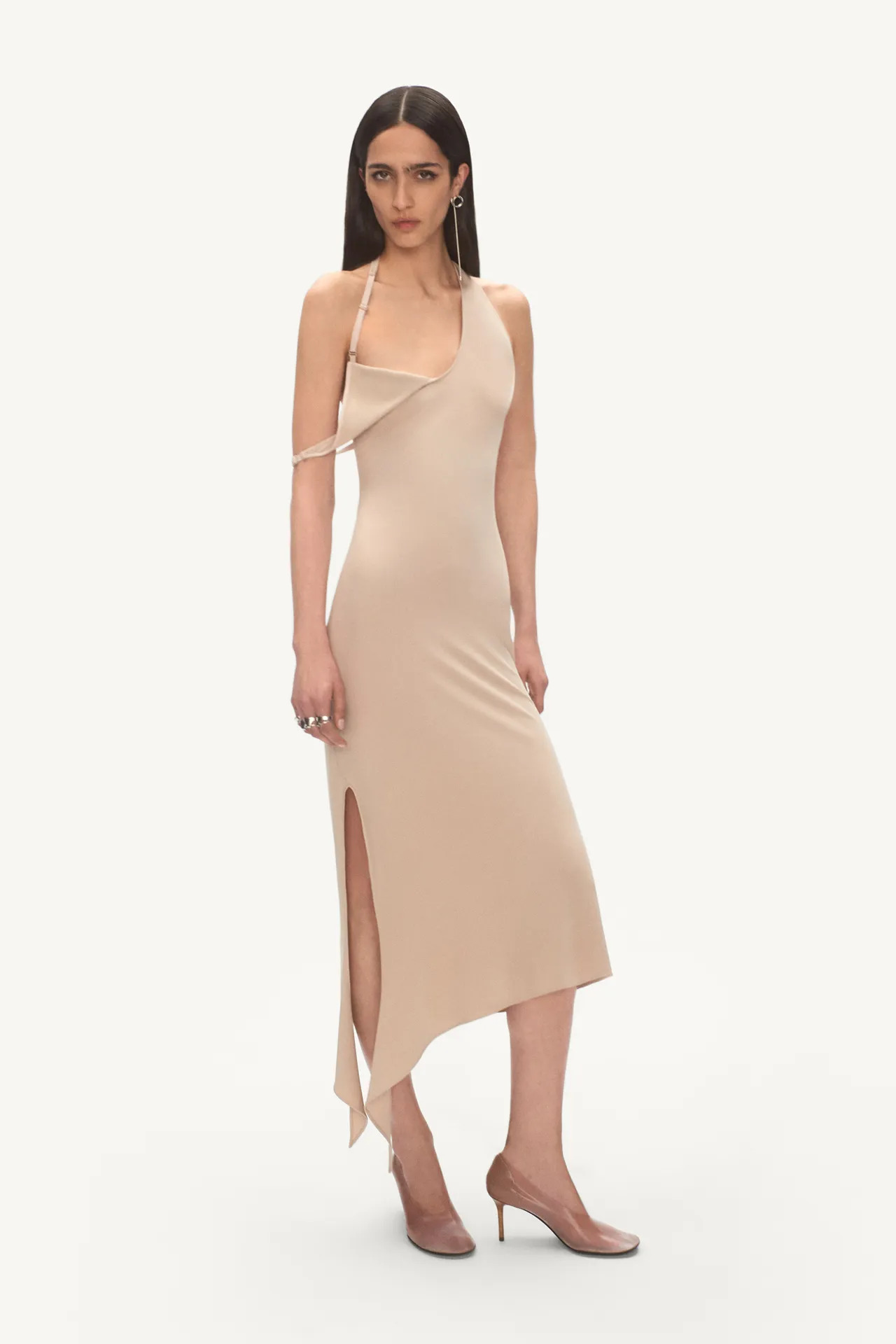00034-courreges-resort-2025-credit-brand_34_11zon