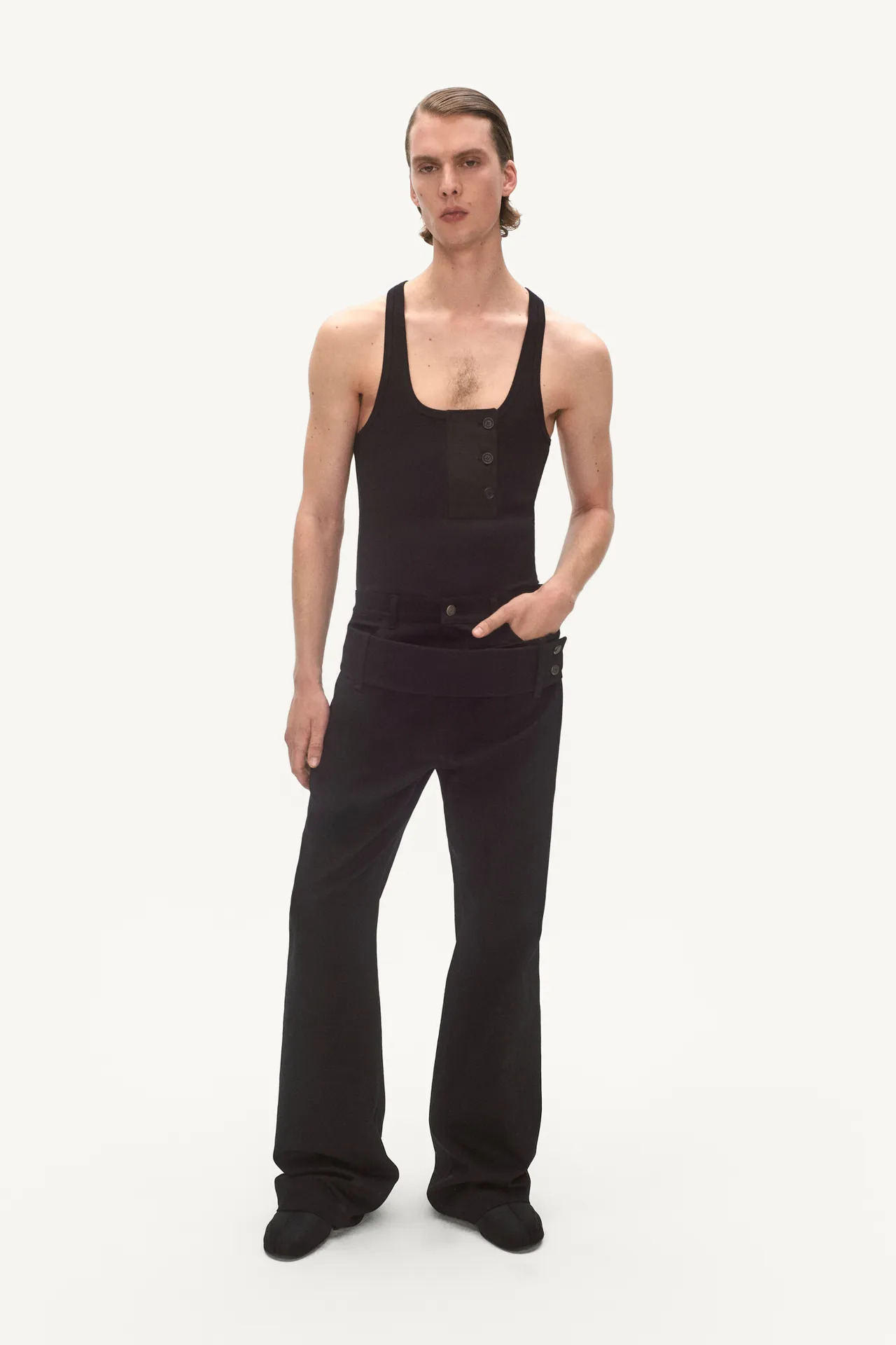 00036-courreges-resort-2025-credit-brand_36_11zon