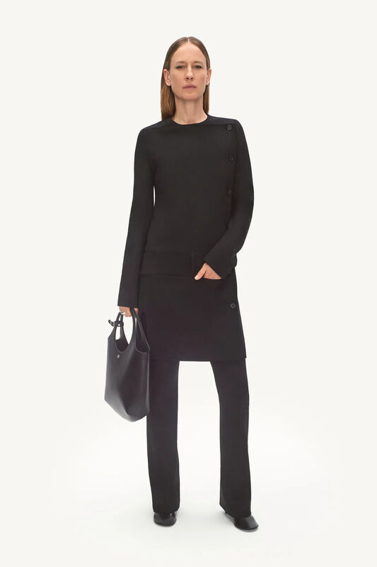 00007-courreges-resort-2025-credit-brand_7_11zon