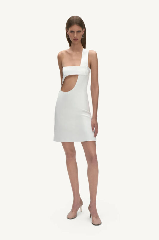 00021-courreges-resort-2025-credit-brand_21_11zon