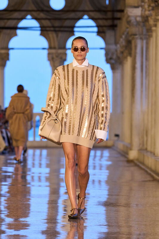 Max Mara Resort S25 008