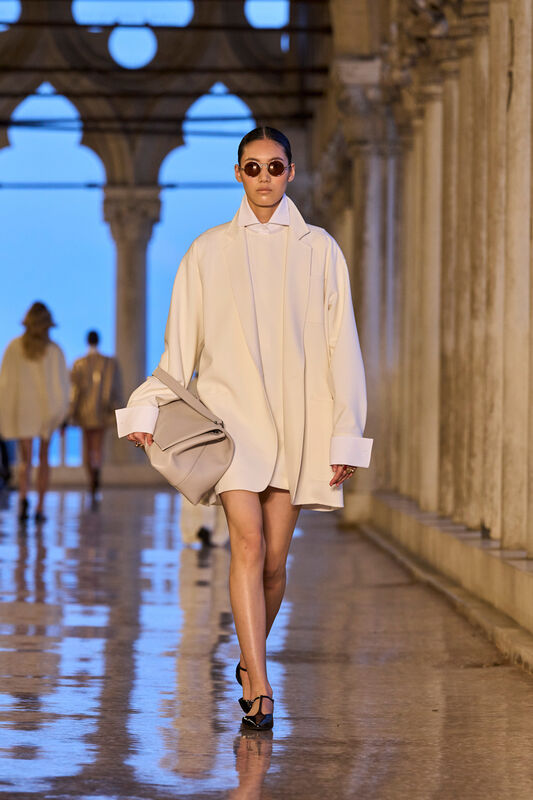 Max Mara Resort S25 012