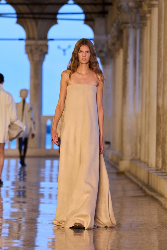 Max Mara Resort S25 014