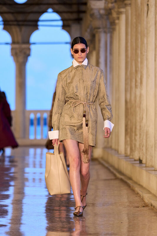 Max Mara Resort S25 020