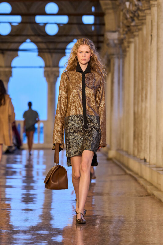 Max Mara Resort S25 021