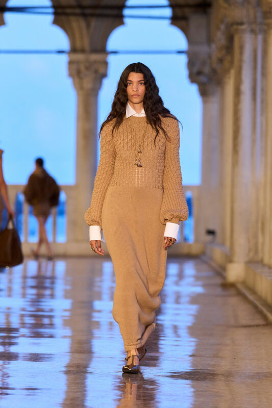 Max Mara Resort S25 028