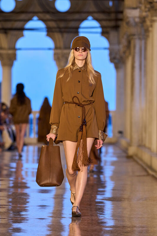 Max Mara Resort S25 037