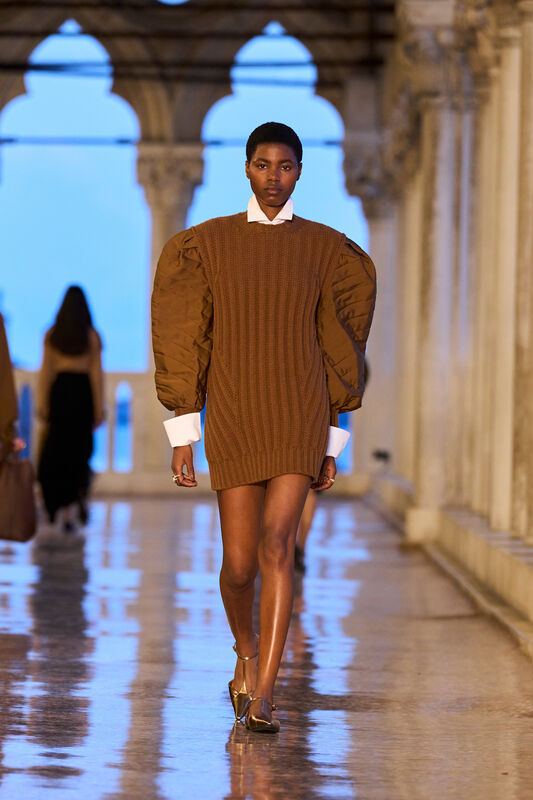 Max Mara Resort S25 040