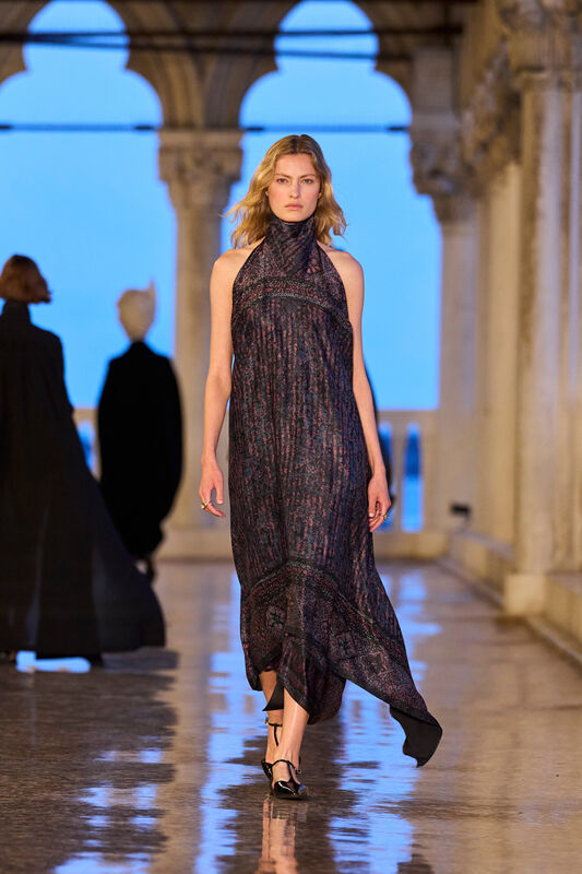 Max Mara Resort S25 057