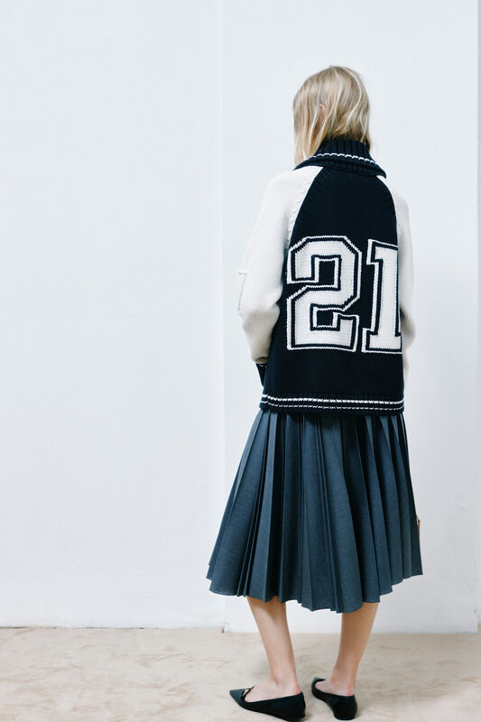N 21 Resort PO S25 014