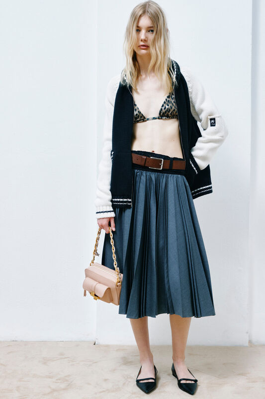 N 21 Resort PO S25 018