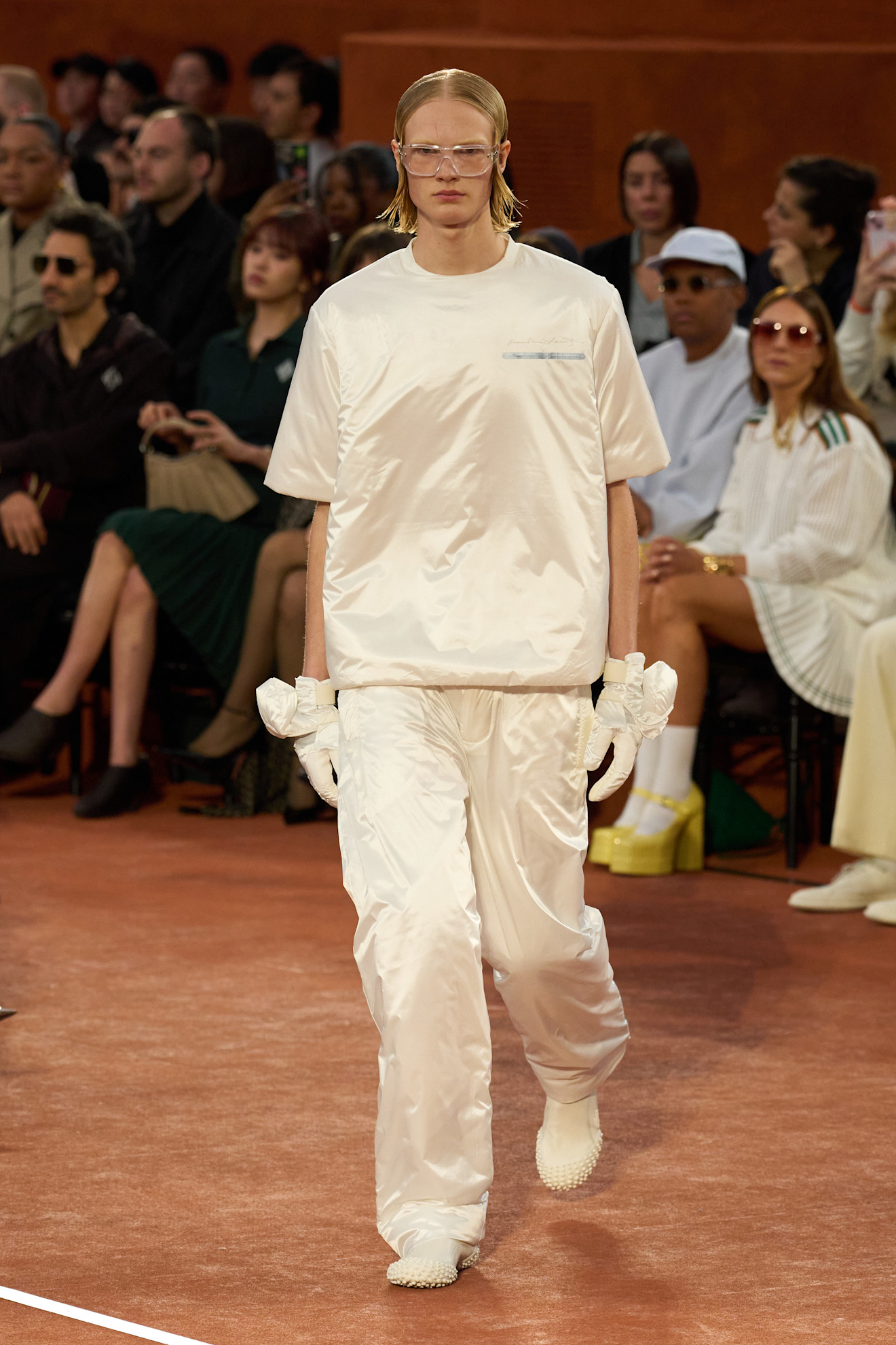 Lacoste F25 003