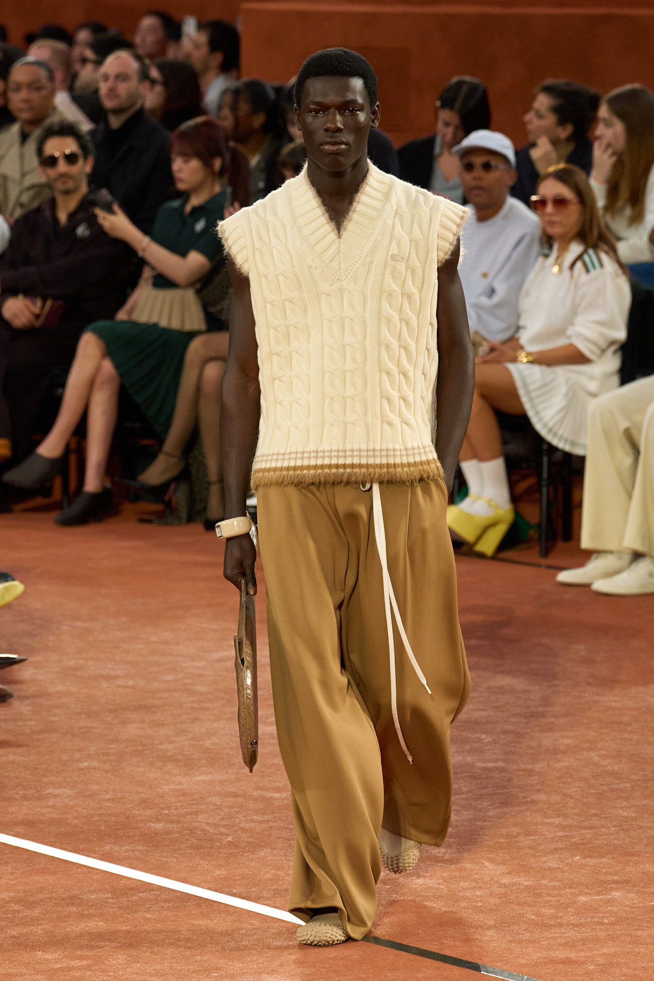 Lacoste F25 020