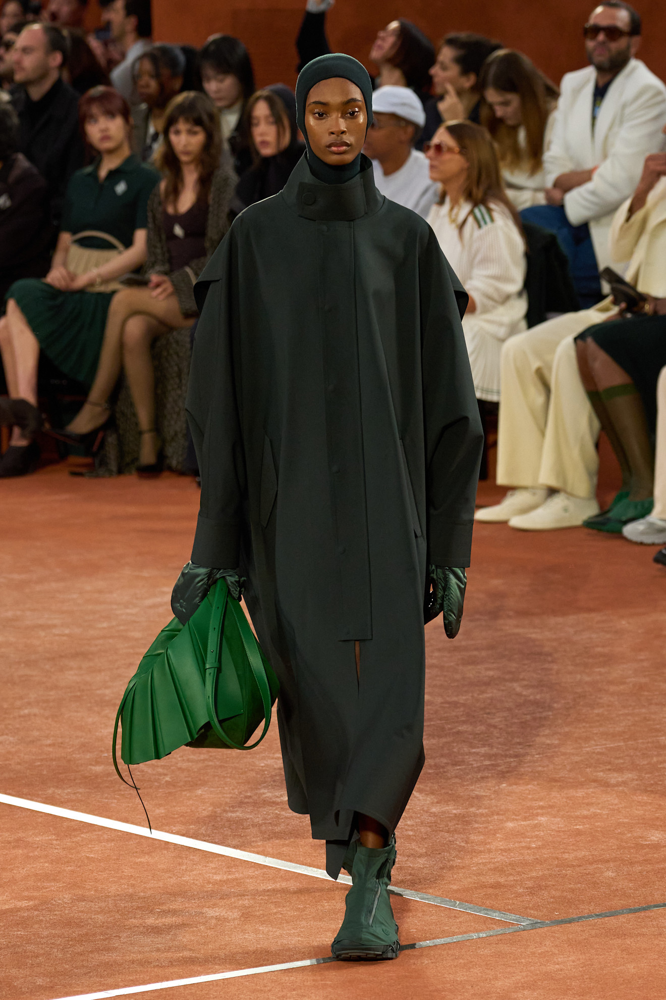 Lacoste F25 032